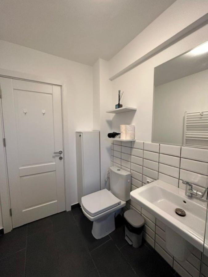 Escape Lounge Apartment Craiova Exterior photo